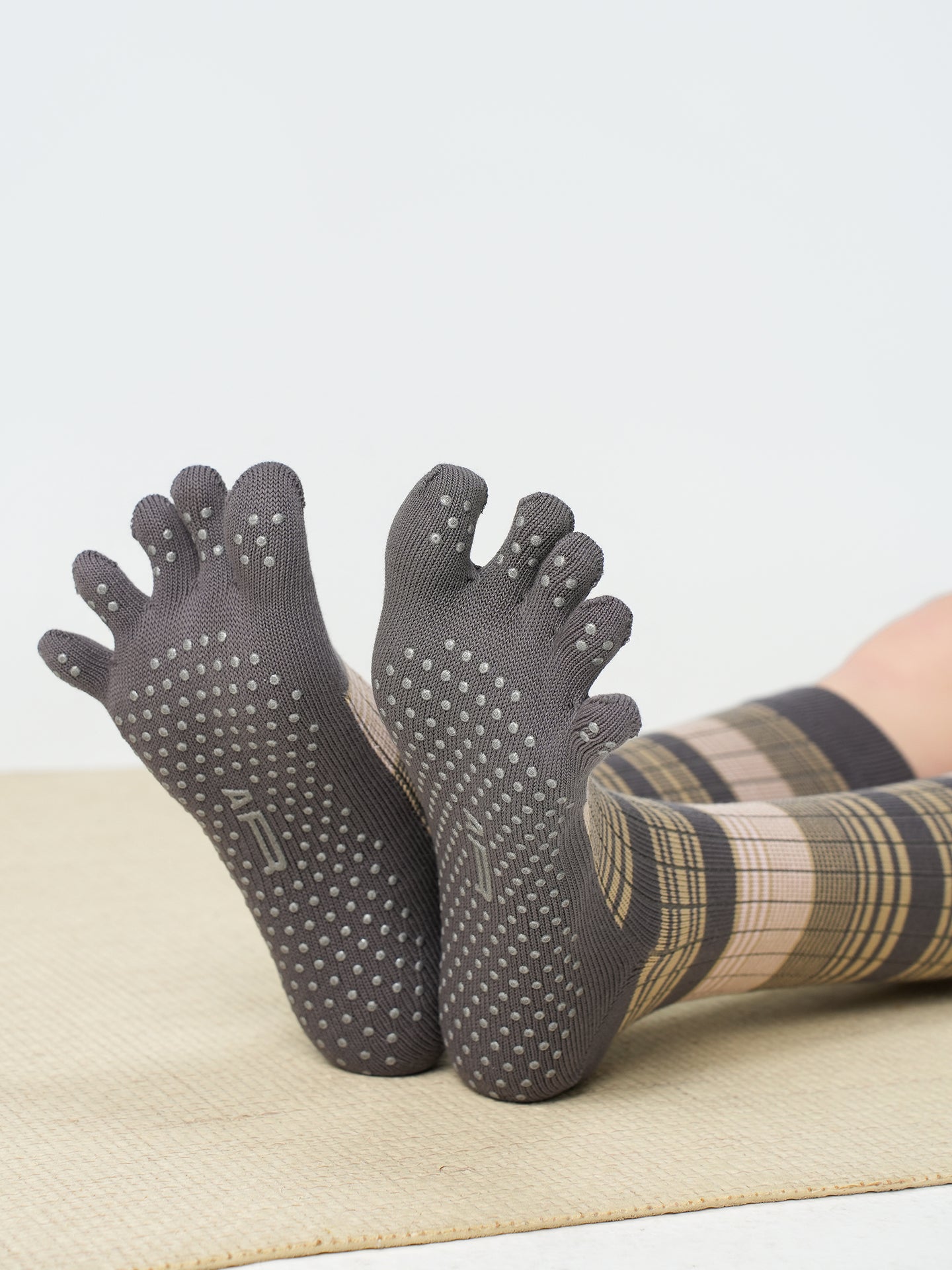 Grounding Five-Toe Socks