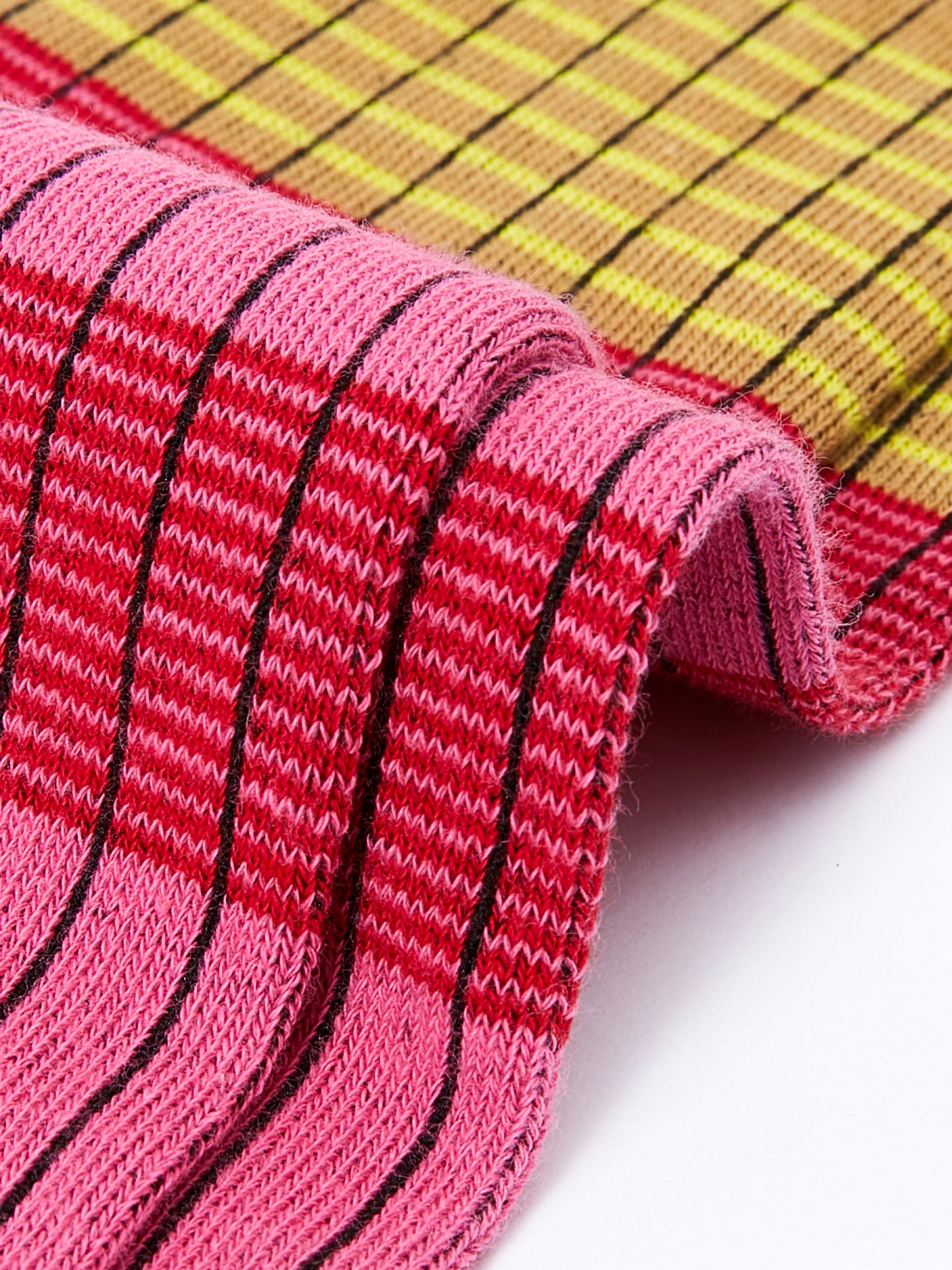 Color Clash Calf Socks Box