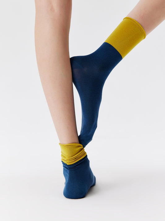 Contrast Trim Silk Blend Crew Socks