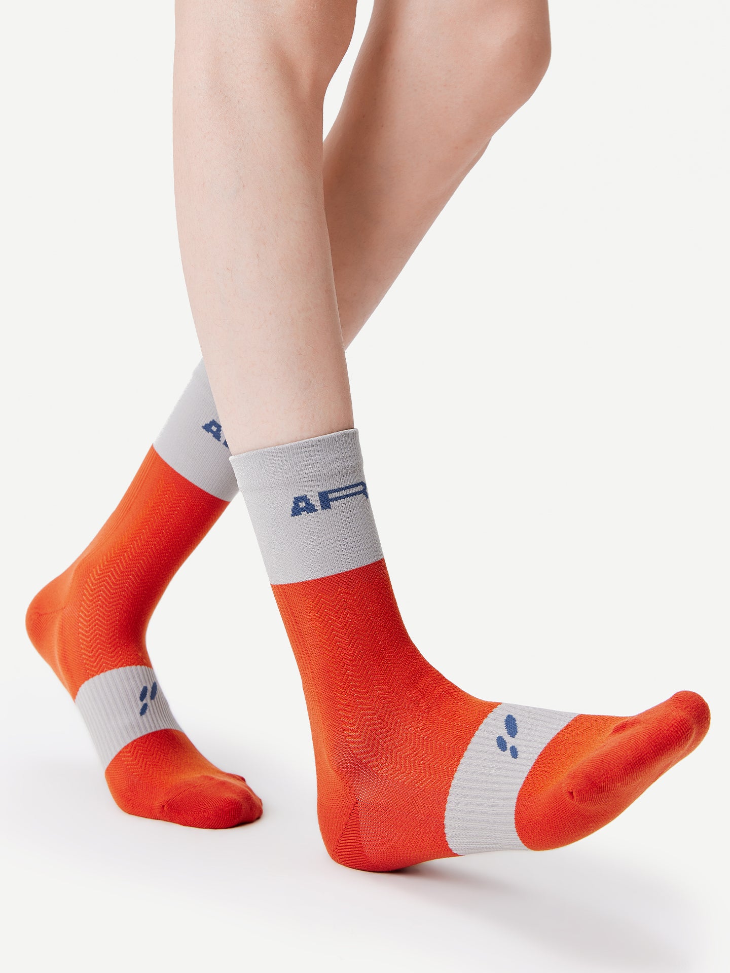 Contrast Color Sport Crew Sock
