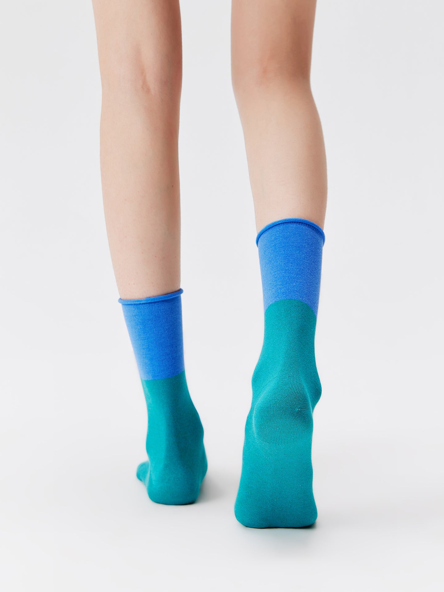 Contrast Trim Silk Blend Crew Socks