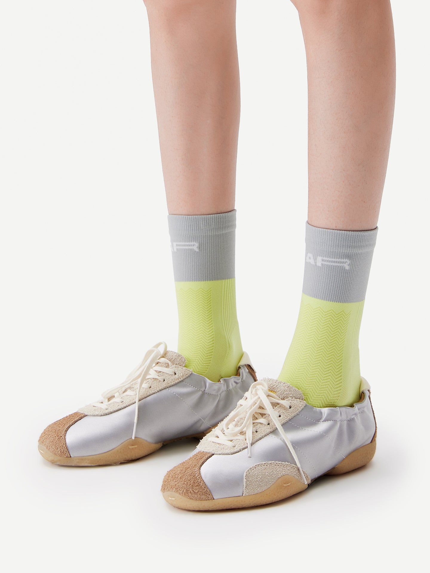 Contrast Color Sport Crew Sock