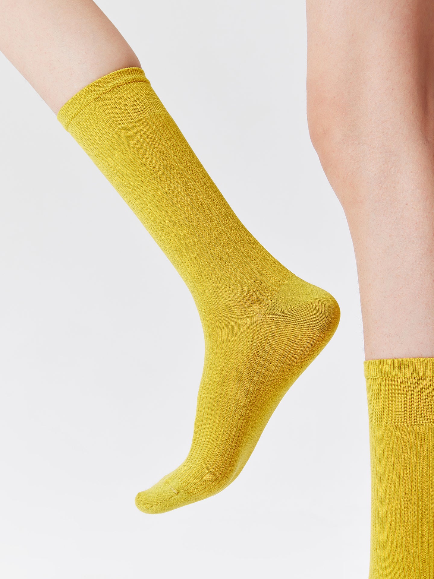 Chain Pattern Silk Blend Crew Socks