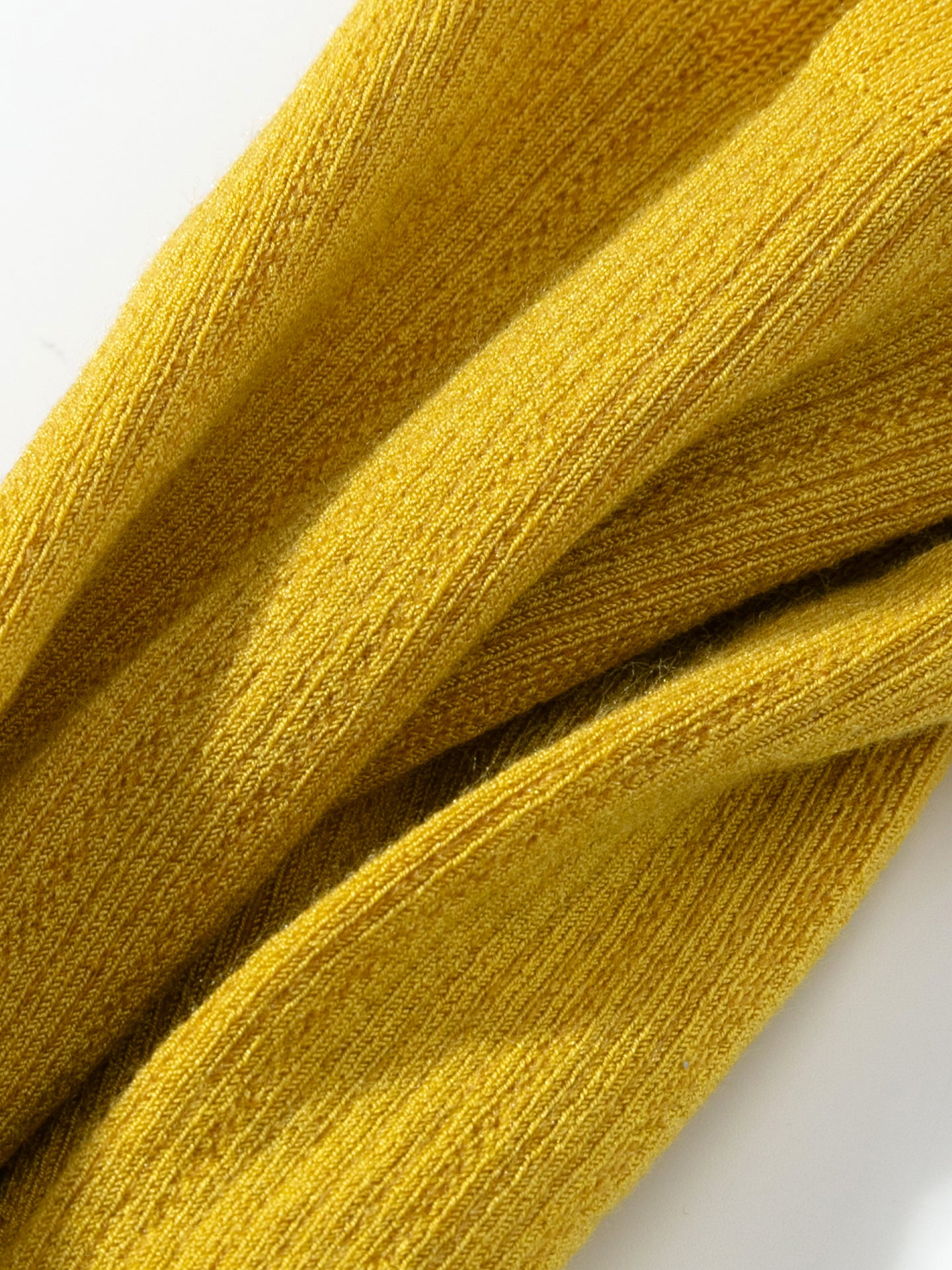 Chain Pattern Silk Blend Crew Socks