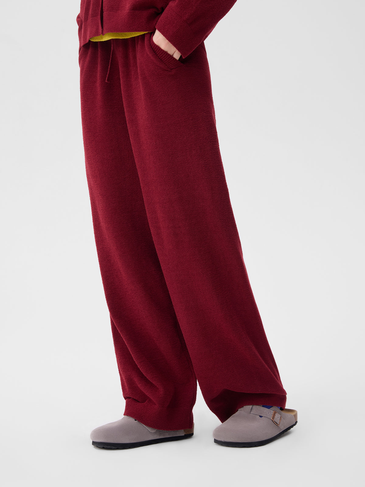 Contrasting-Color Pocketed Lightweight Fleece Loungewear