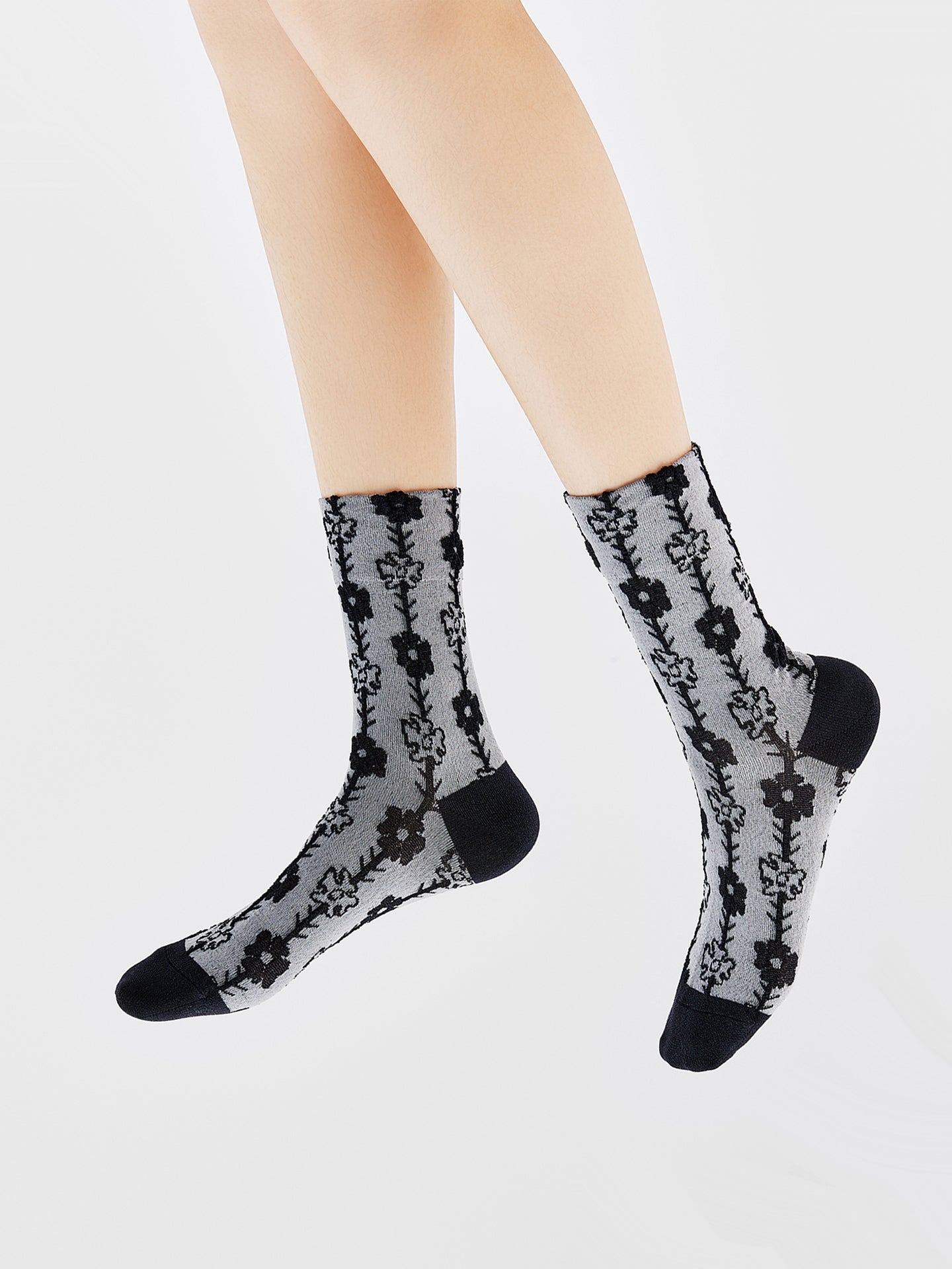 Flower Textured Crew Sock