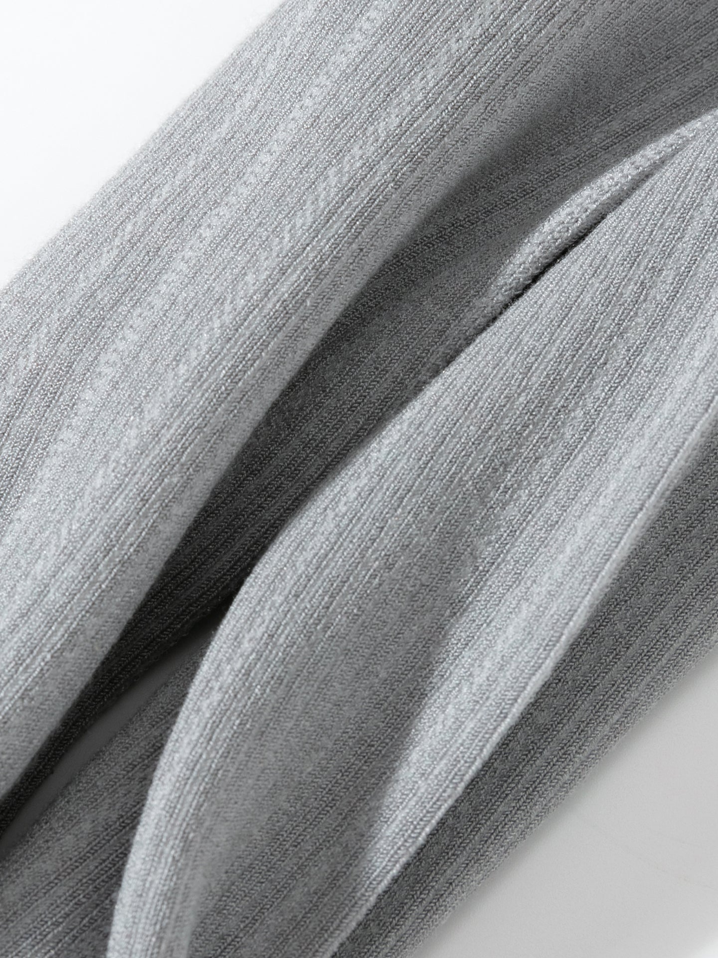 Chain Pattern Silk Blend Crew Socks