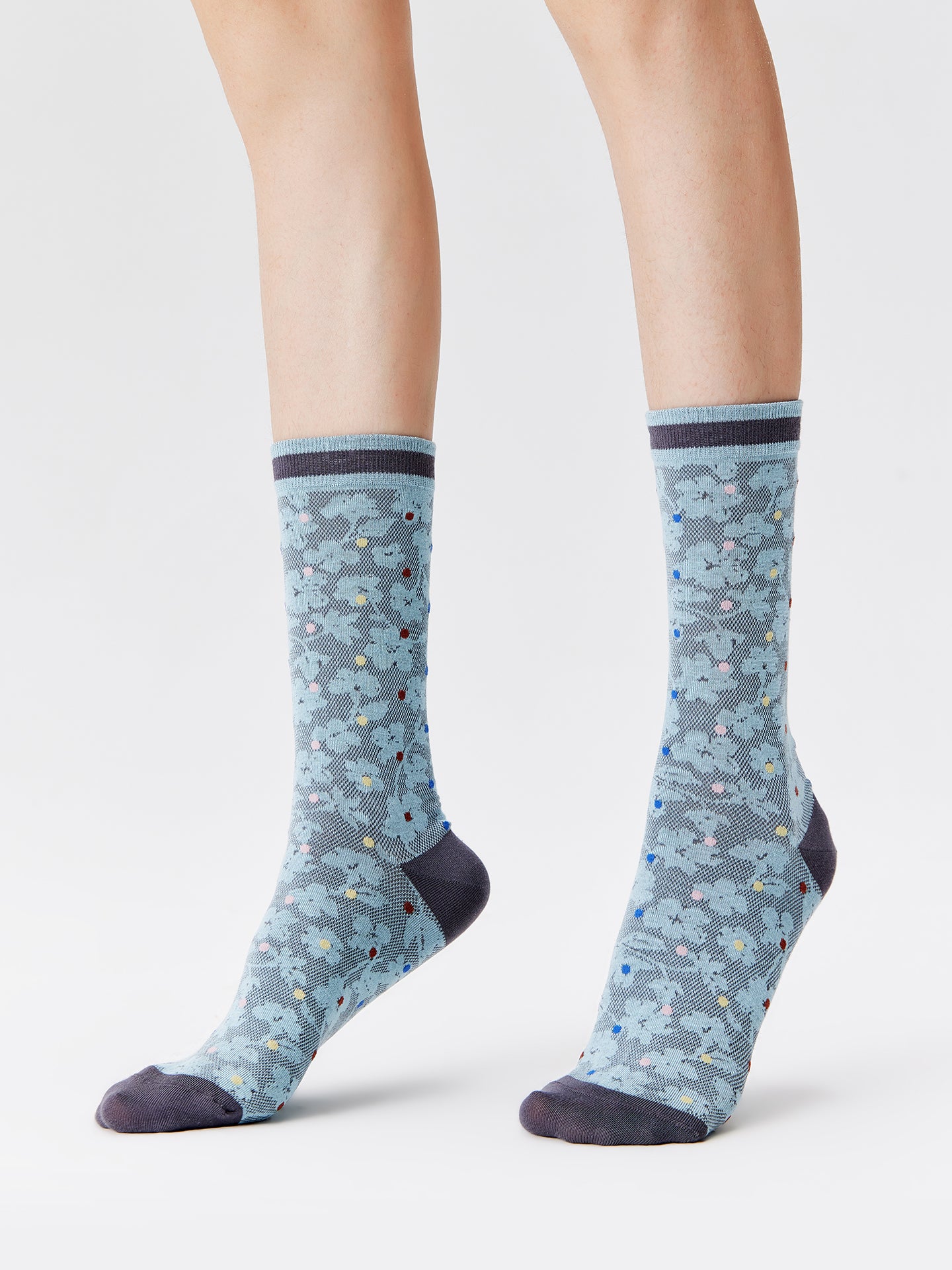 Contrast Dot Mesh Crew Socks