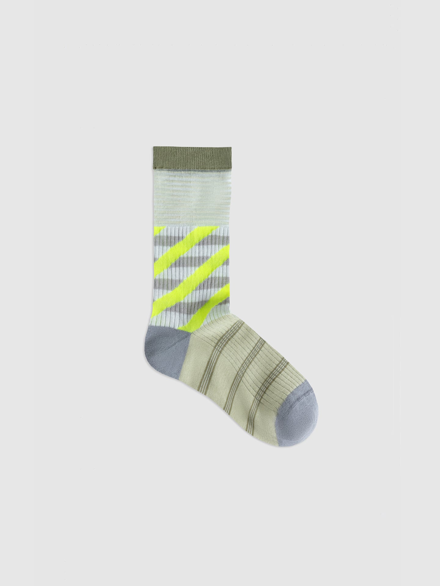 Diagonal Stripe Crew Socks