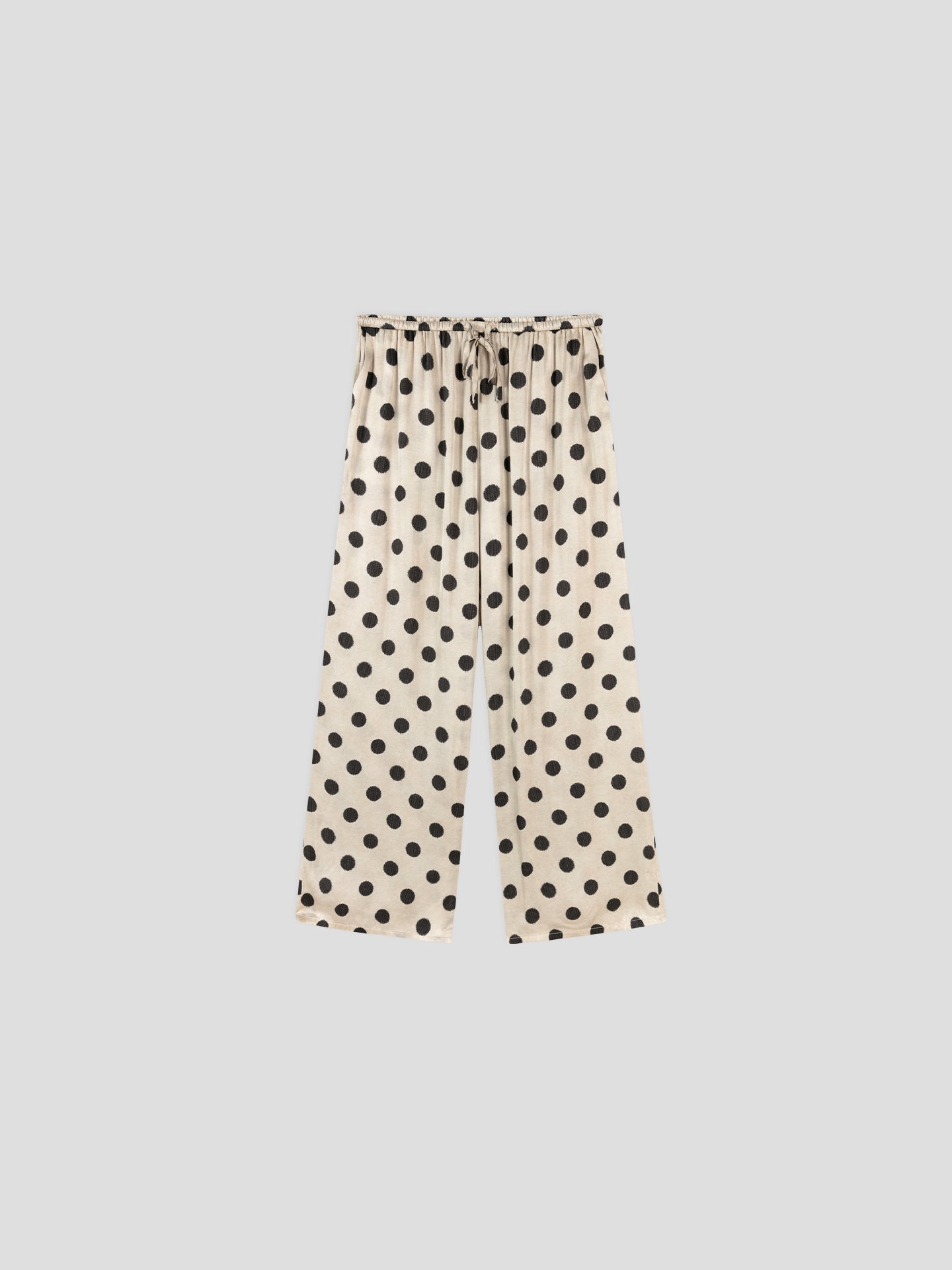 Cream Dot Lounge Set
