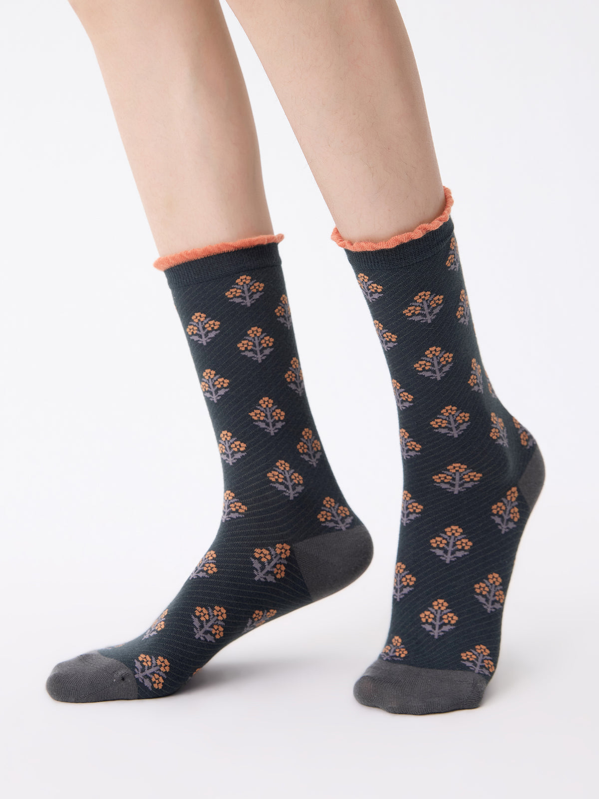 Twill Pattern Mid-Calf Socks