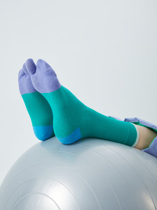 Contrast Color Tabi Crew Sock