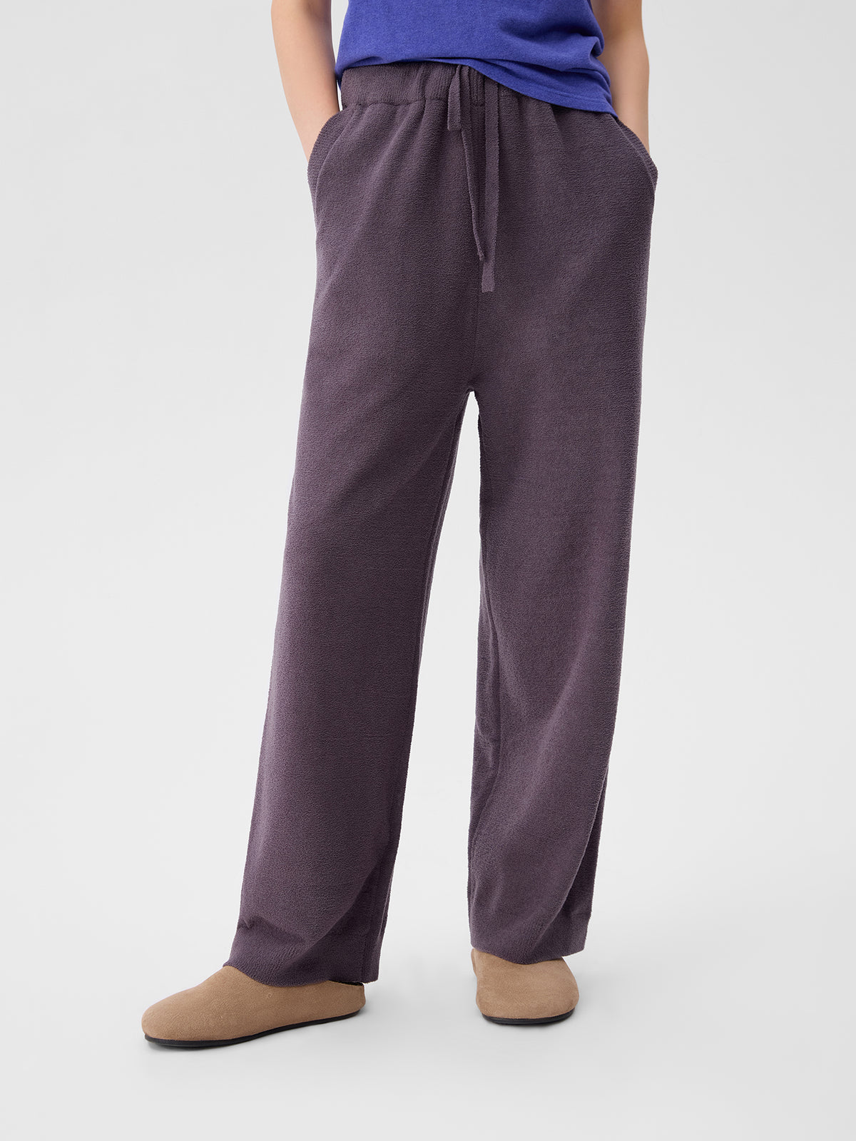 Contrasting-Color Pocketed Lightweight Fleece Loungewear