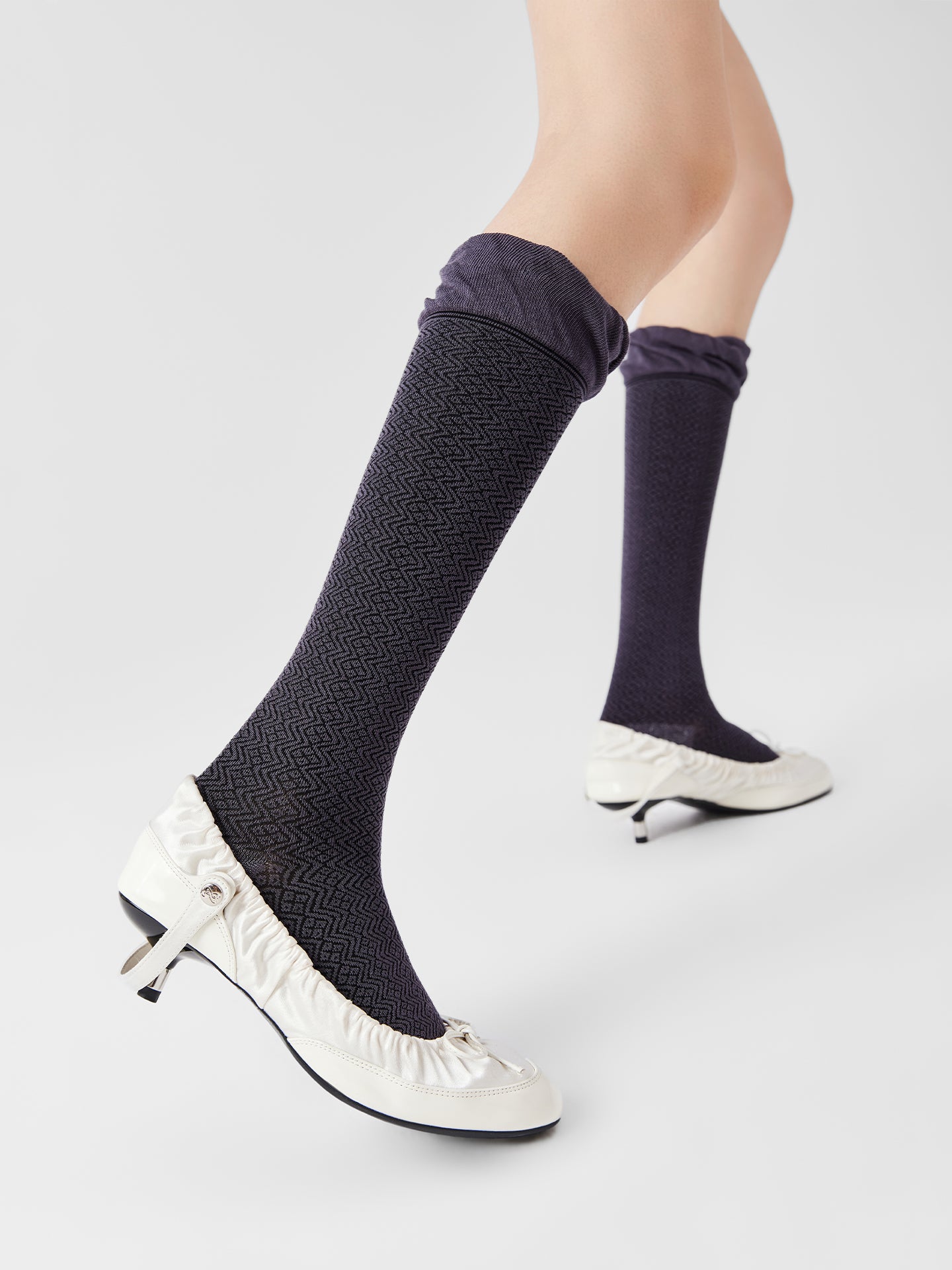 Contrast Trim Calf Sock
